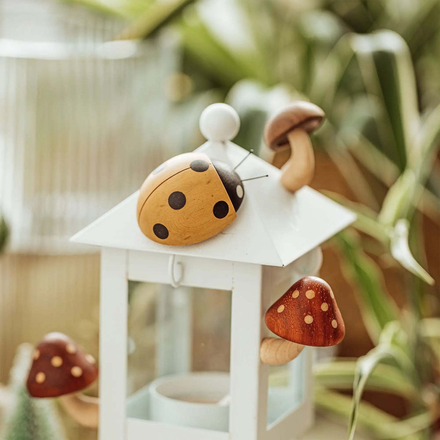 Hey, Ladybug! - Fridge Magnet natutopia