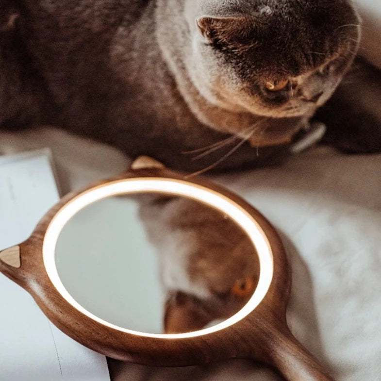 Miss Meow - LED Cosmetic Mirror natutopia